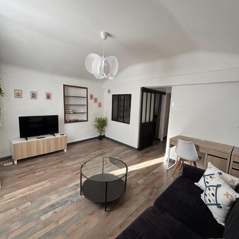 VIEILLE VILLE Appartement climatisé Rue Piétonne & Mer à Menton - Appartement 1 Chambre - 1