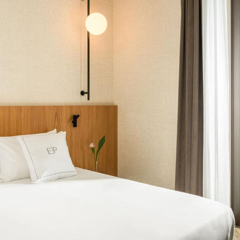 Europa Palace - Habitación Doble Deluxe con balcón y vistas al mar - 3