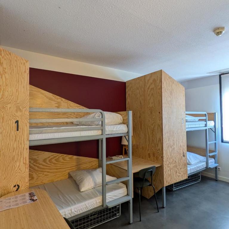Auberge de Jeunesse Barbey - Youth Hostel Bordeaux - Lit dans Dortoir pour Hommes de 6 Lits - 1