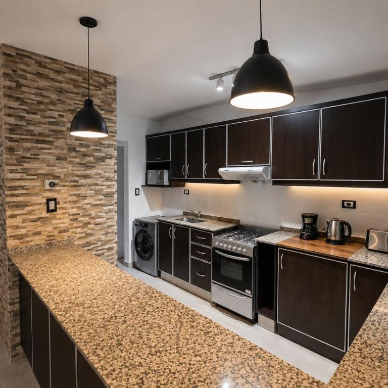 Moderno departamento en la mejor zona de Capital - Apartamento de 2 dormitorios con balcón - 4