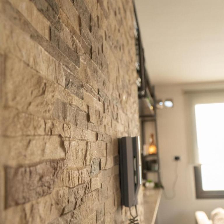 Moderno departamento en la mejor zona de Capital - Apartamento de 2 dormitorios con balcón - 6