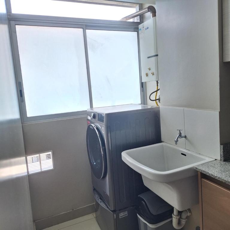 Apartamento 3 habitaciones, Lince - Lima - Three-Bedroom Apartment - 27