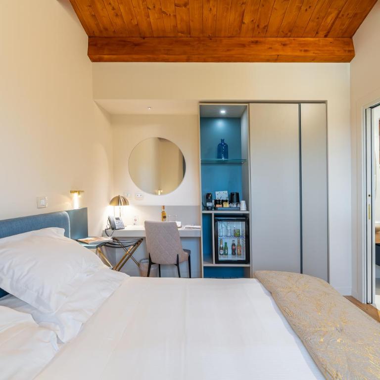 Relais VILLA CAIA - Habitación Doble con vistas a la piscina - 7