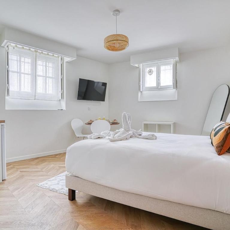 Quiet air-conditioned studio - close to Batignolles - Studio - 14