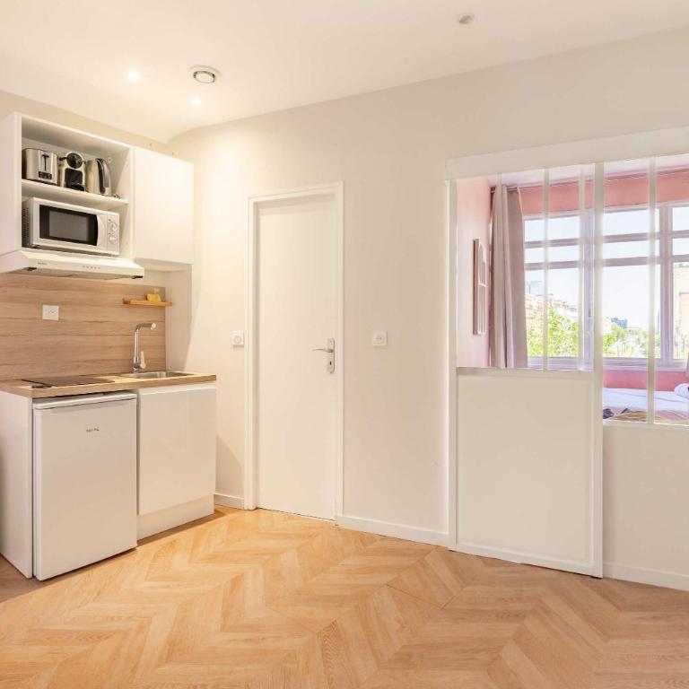 Bright apartment 2 bedrooms & air conditioning Paris 17 - Apartment - 7