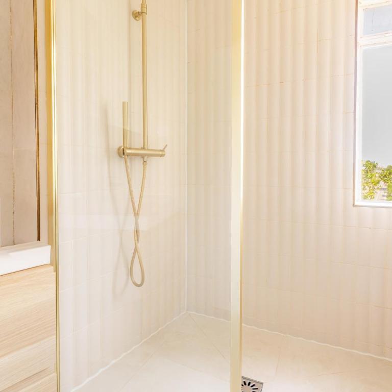 Bright apartment 2 bedrooms & air conditioning Paris 17 - Apartment - 9