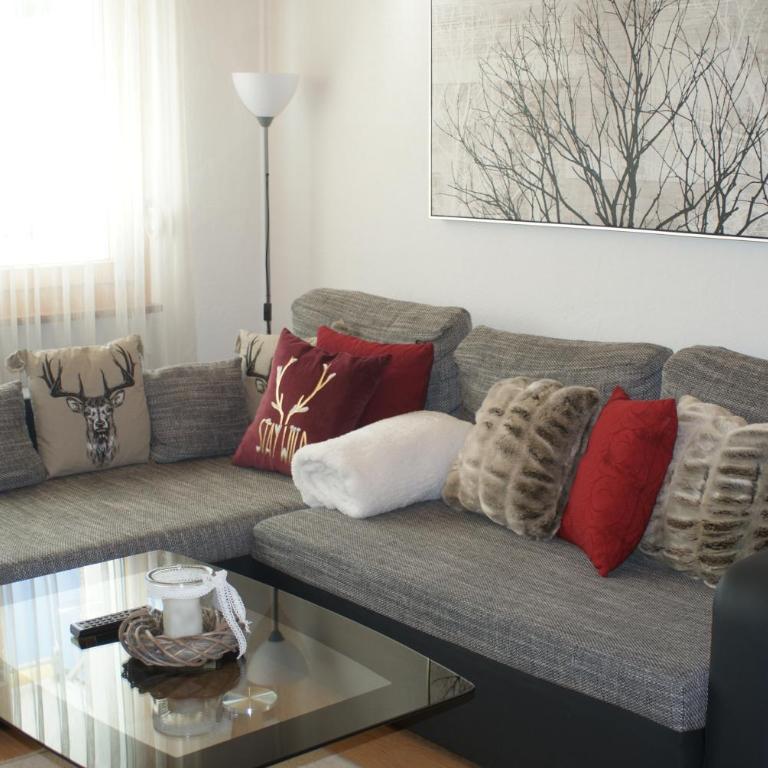 4 Zi Familienwohnung Haus Ravaisch 24 im 2ten OG Davos Dorf - Apartment mit 3 Schlafzimmern und Balkon - 14