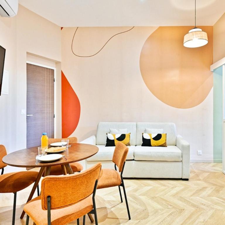 Designer & Air-Conditioned Apartment 2BR, Paris 17 - Apartment - 2