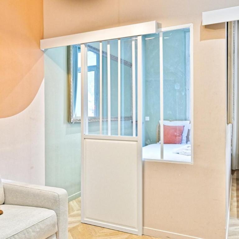 Designer & Air-Conditioned Apartment 2BR, Paris 17 - Apartment - 9