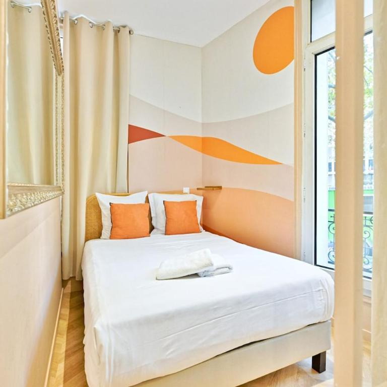 Designer & Air-Conditioned Apartment 2BR, Paris 17 - Apartment - 6