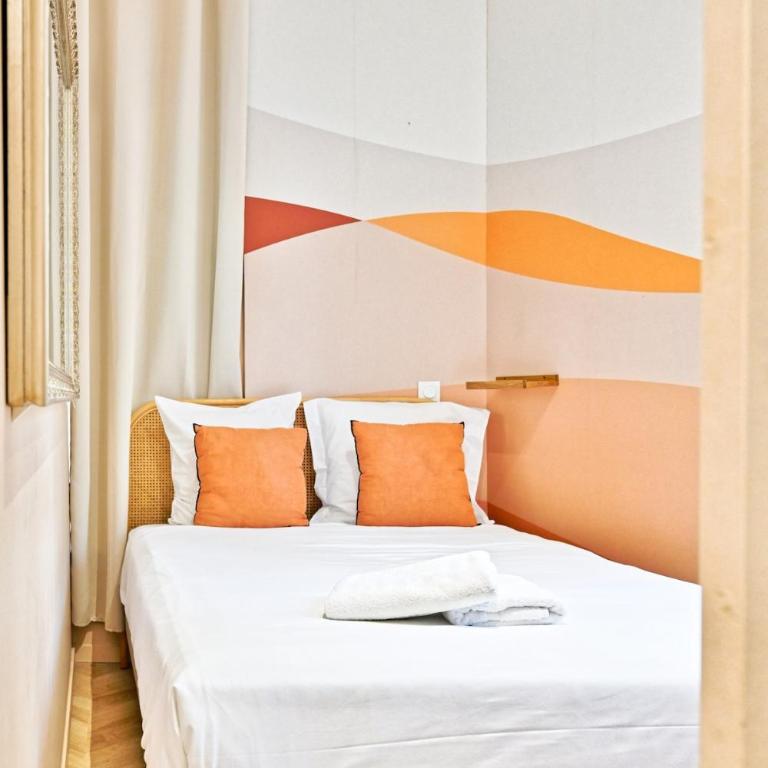 Designer & Air-Conditioned Apartment 2BR, Paris 17 - Apartment - 16