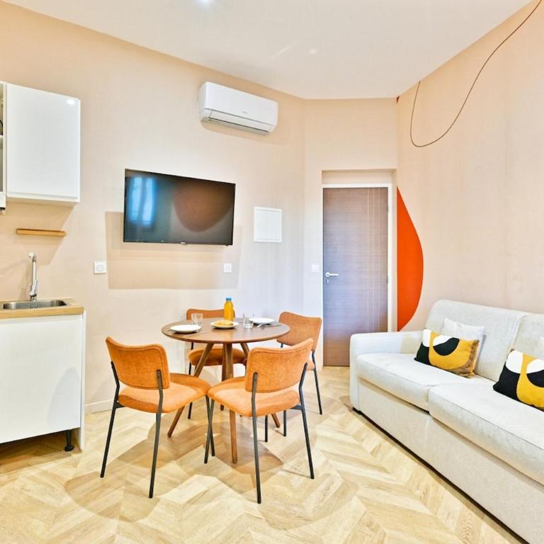 Designer & Air-Conditioned Apartment 2BR, Paris 17 - Apartment - 17