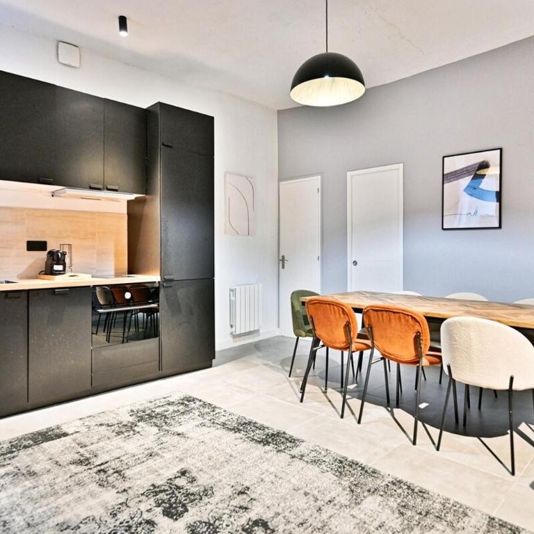 Stylish 2-Bedroom Loft in the Heart of Paris with Air Conditioning - Appartement - 12