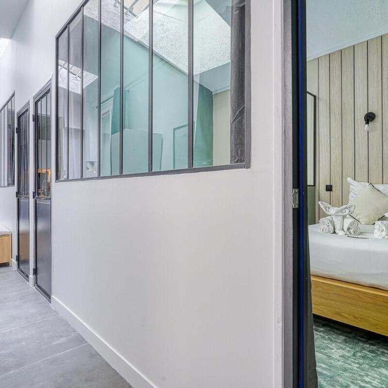 Stylish 2-Bedroom Loft in the Heart of Paris with Air Conditioning - Appartement - 20
