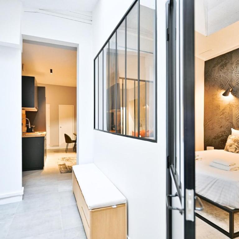 Stylish 2-Bedroom Loft in the Heart of Paris with Air Conditioning - Appartement - 21