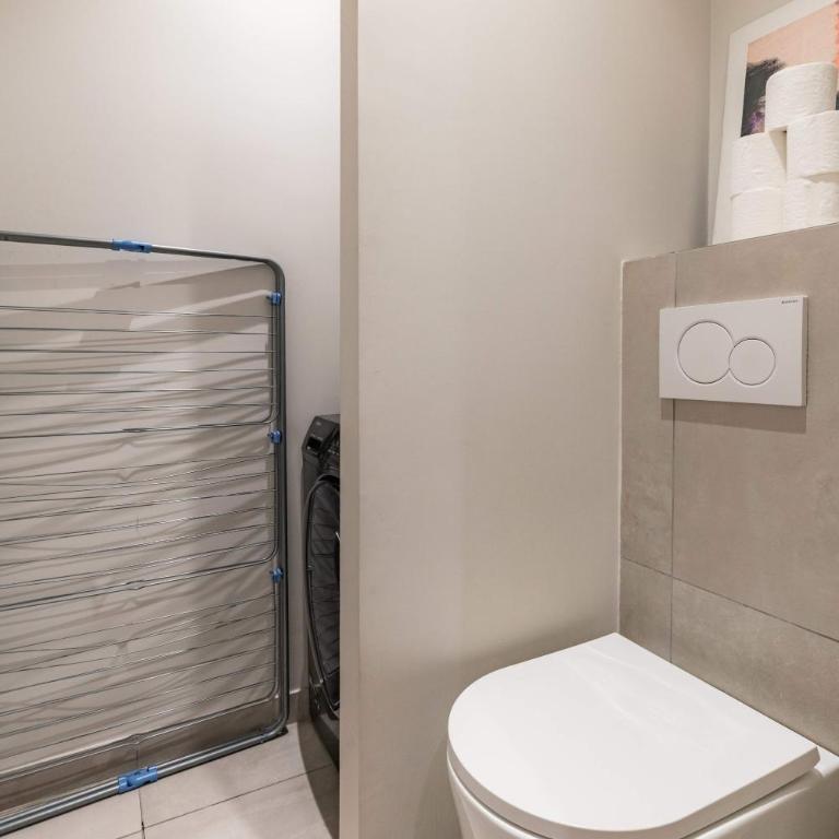 Charming - Air-conditioned and Terrace - Appartement - 10