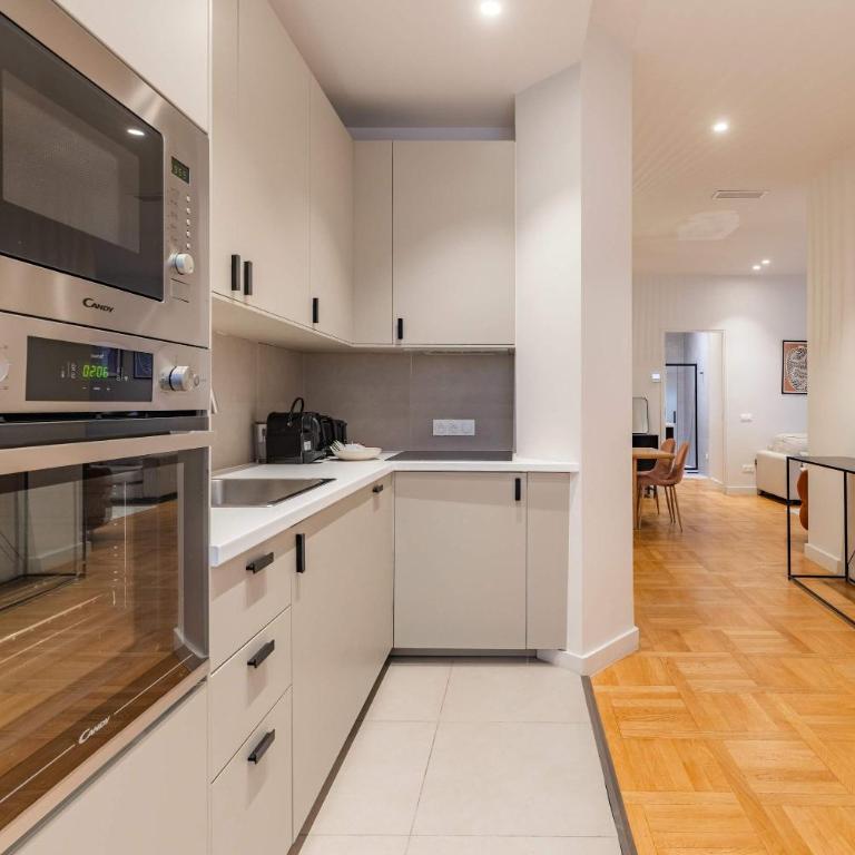 Charming - Air-conditioned and Terrace - Appartement - 18