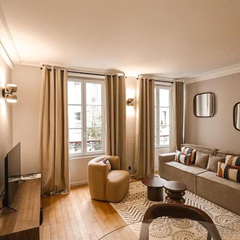 Elegant 1-Bedroom Apartment on Rue Saint-Dominique - Appartement - 1