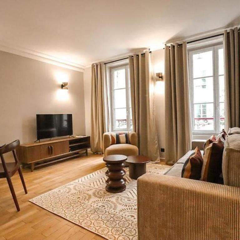 Elegant 1-Bedroom Apartment on Rue Saint-Dominique - Appartement - 8