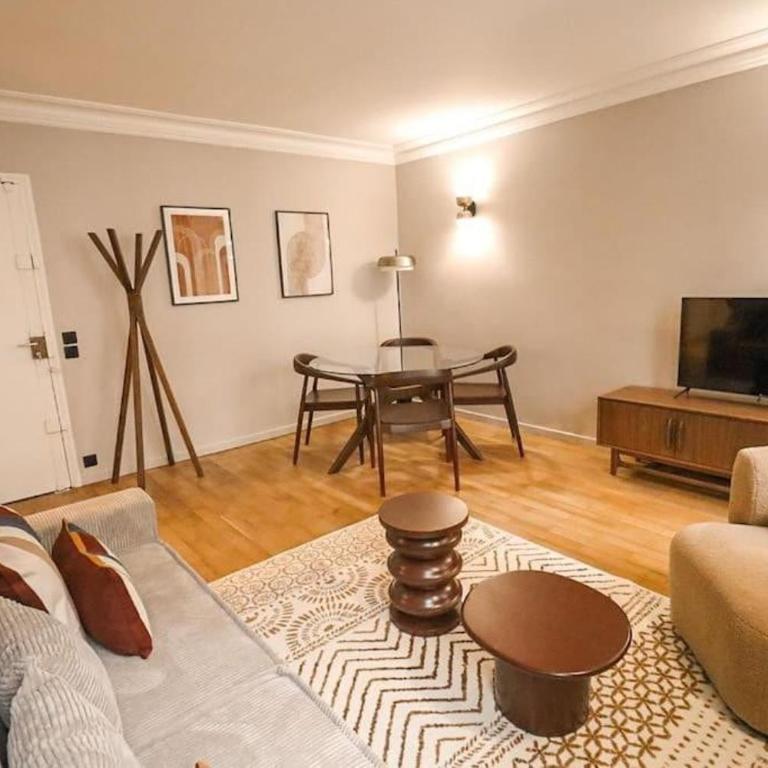 Elegant 1-Bedroom Apartment on Rue Saint-Dominique - Appartement - 7