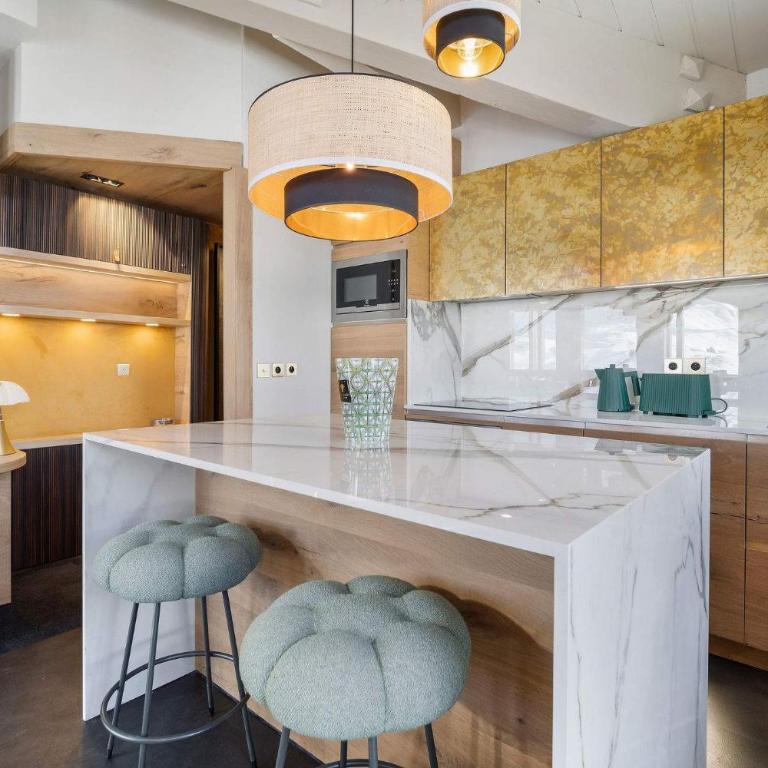 Spacious Apartment w SlopeAccess - Apartment - 3