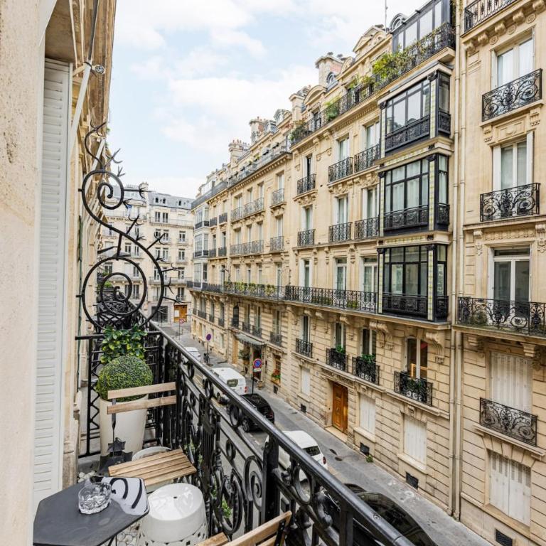 Champs Elysées-Avenue Montaigne-2 bedrooms - Apartamento de 2 dormitorios - 19