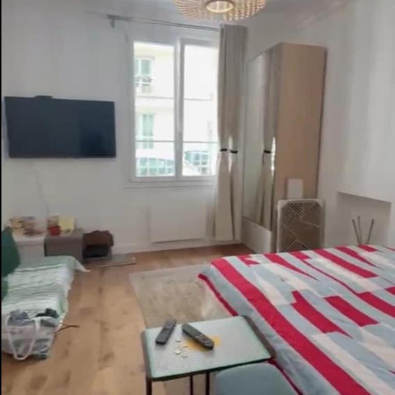 Renovated studio with private terrace 30 M2 Paris 15 - Apartment mit 1 Schlafzimmer - 2