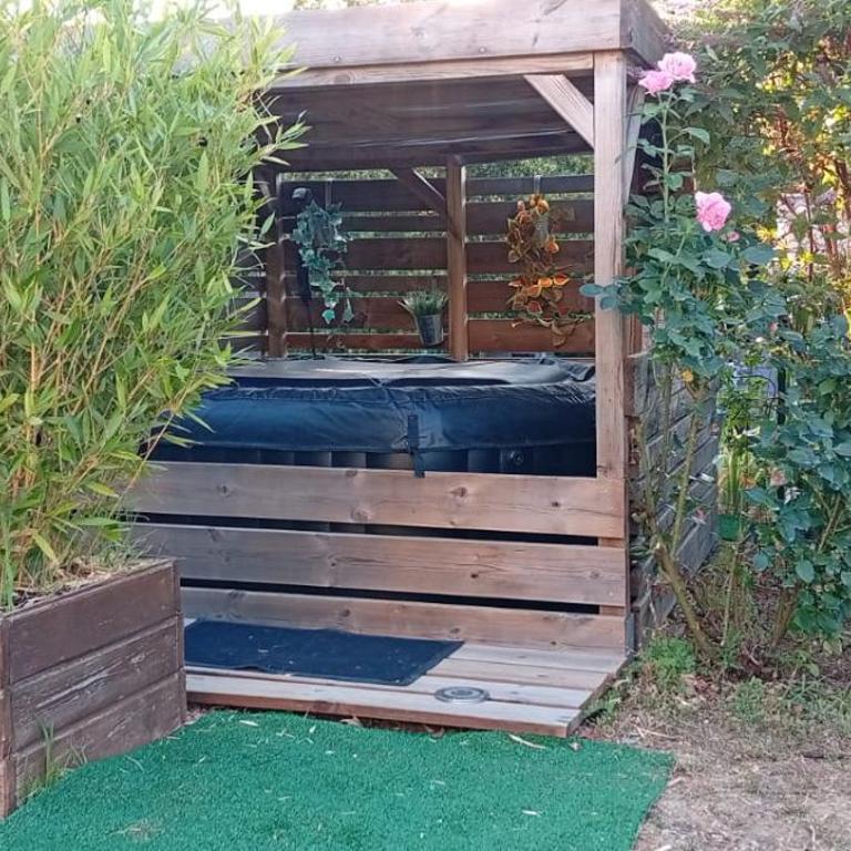 Gite calme proche du village - Maison 2 Chambres - 14