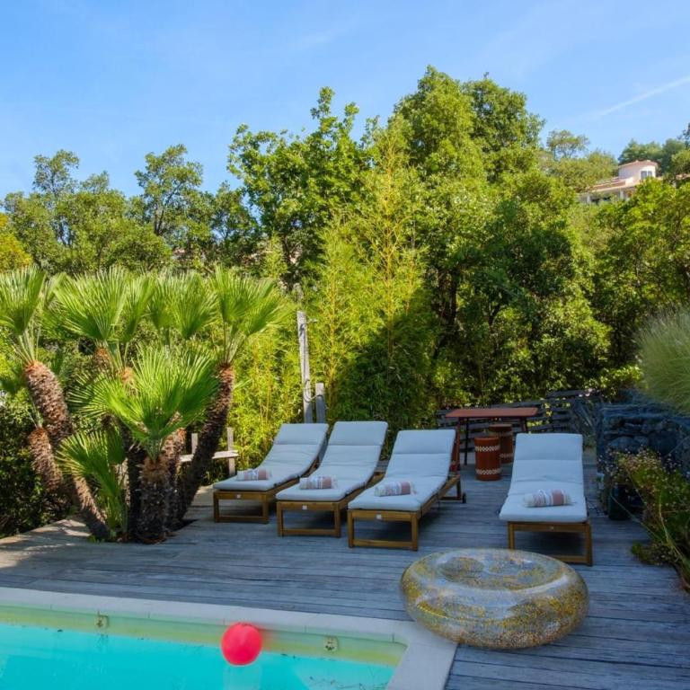 Villa in Les Issambres with swimming pool sleeps 10 - Maison de Vacances - 37