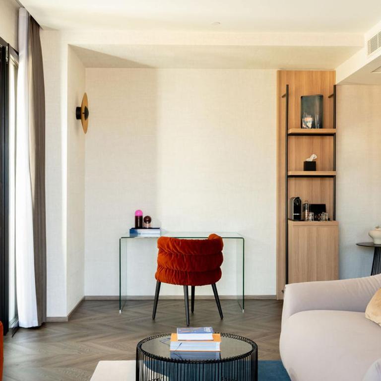 Europa Palace - Suite con terraza - 5