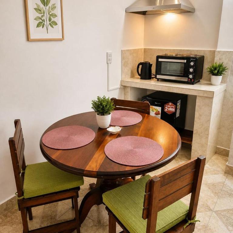 Gloria Apart Oran - Habitación Triple con balcón - 7