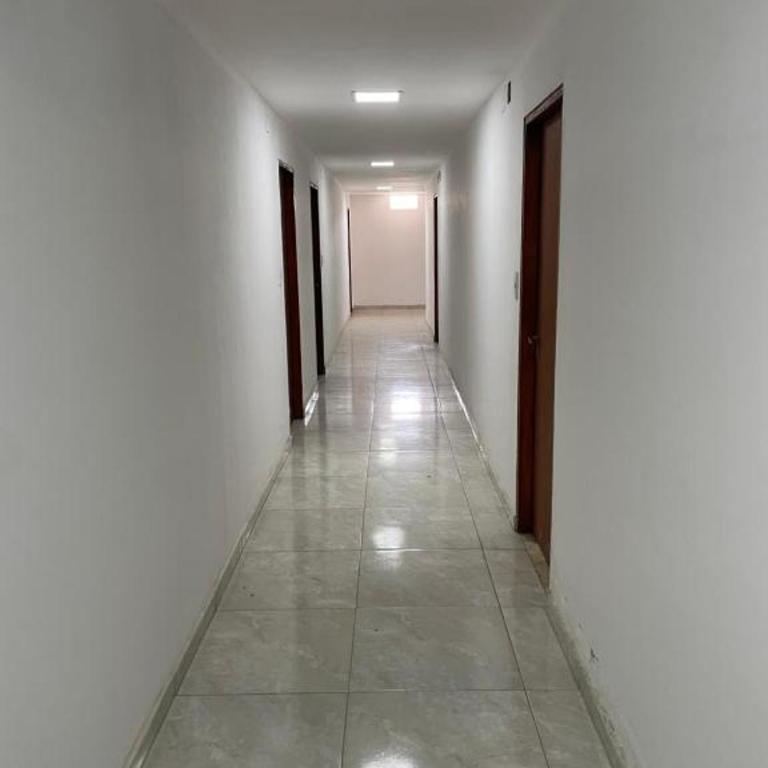Gloria Apart Oran - Habitación Triple con balcón - 11