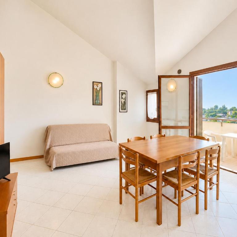 Residence Ca D'Oro con piscina Cavallino - Carraro Immobilare - Family Apartments - Appartamento con 2 Camere da Letto - 2