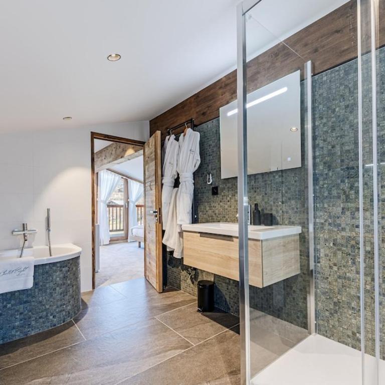 Luxury chalet - fireplace heated pool & sauna - Apartamento - 48