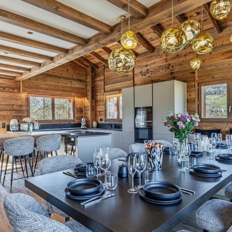 Luxury chalet - fireplace heated pool & sauna - Apartamento - 70