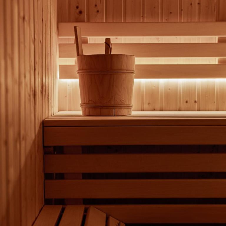 Luxury chalet - fireplace heated pool & sauna - Apartamento - 82