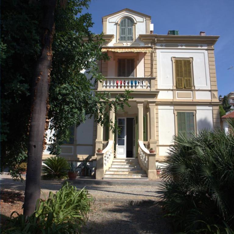 Appartamento in Villa Ottocentesca - Sanremo - Appartamento con 2 Camere da Letto - 1