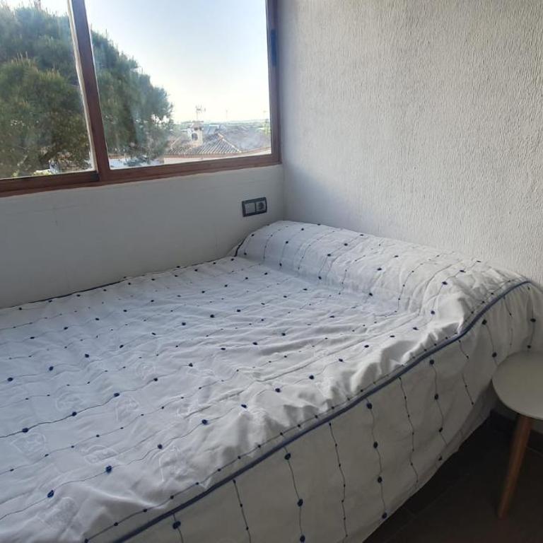 Amplio apart con aire acondicionado seis cincuenta seis ochenta tres siete siete - Apartment - 14