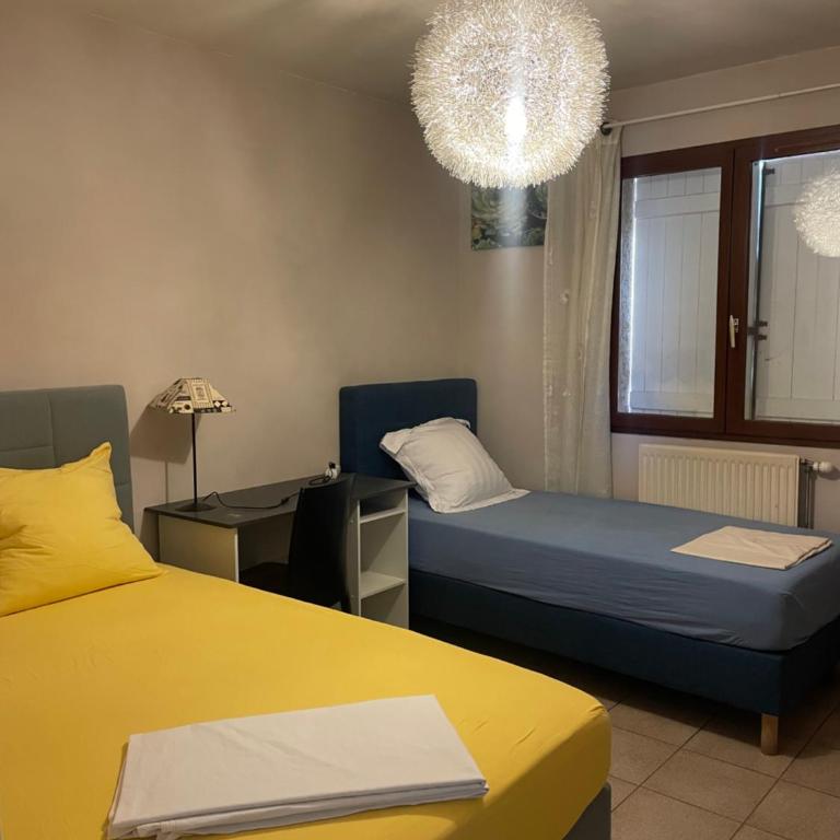 Grand Duplex Centre-Proche Gare & Axe Routier - Deluxe Apartment - 17