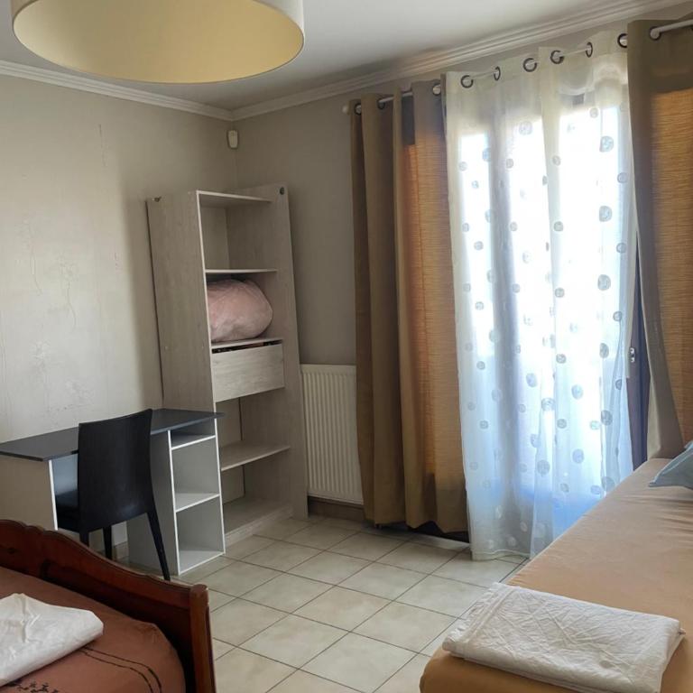 Grand Duplex Centre-Proche Gare & Axe Routier - Deluxe Apartment - 24