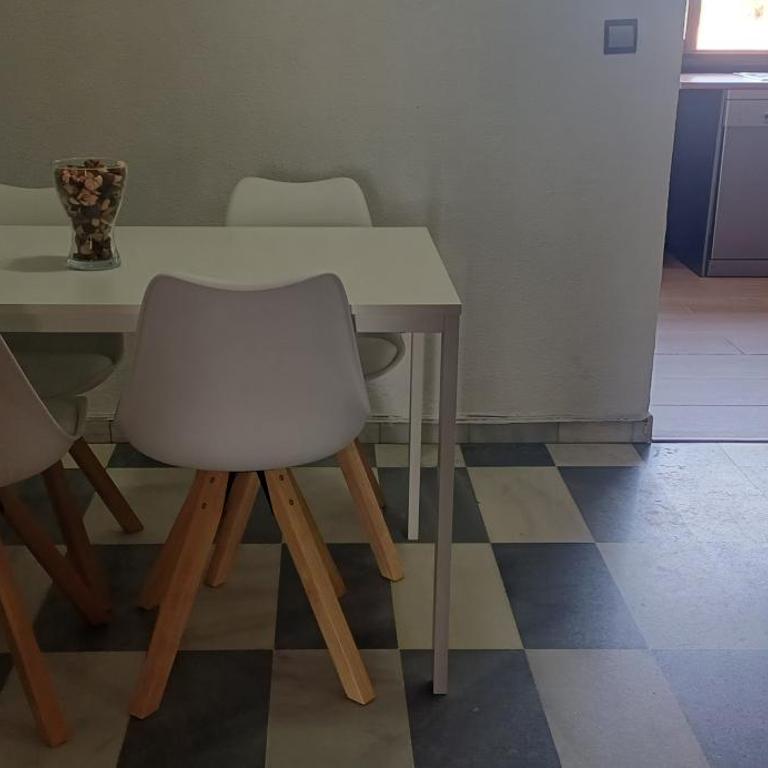 Amplio apart con aire acondicionado seis cincuenta seis ochenta tres siete siete - Apartment - 23
