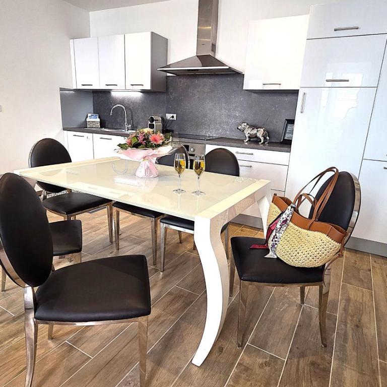 MY SWEET HOMES - Appartements avec SPA - Deluxe Apartment Le Bartholdi - 13