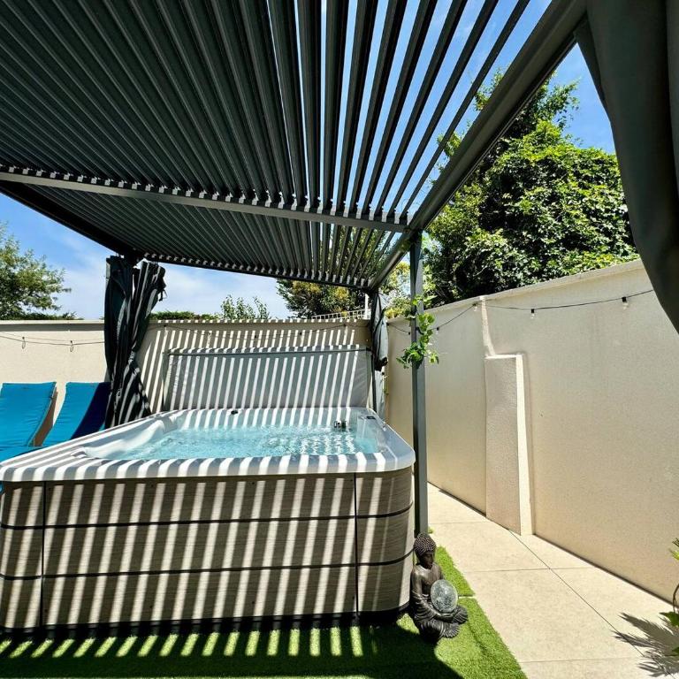 Bella Vita Outdoor Jacuzzi - Maison de Vacances - 2