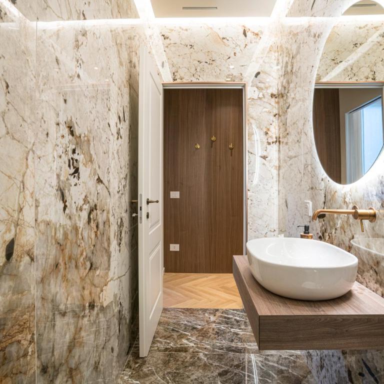 TheLuxe Residences - One-Bedroom Premium Apartment - 2