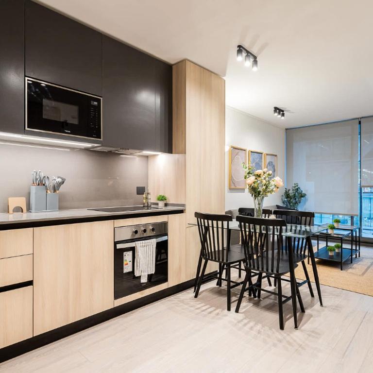 Enchanting 2BR2BA Prime Las Condes for 4 Guests - Apartamento - 1