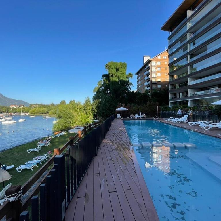 Casa 9 personas acceso lago cerca de centro de ski - Five-Bedroom House - 20