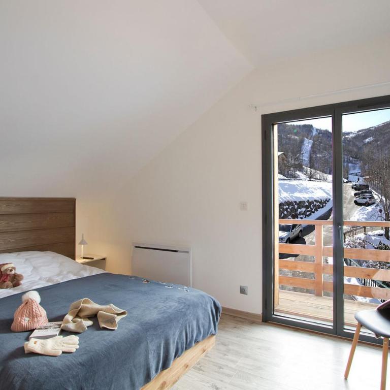 Chalet Montdoux by Leavetown Vacations - Chalet - 4