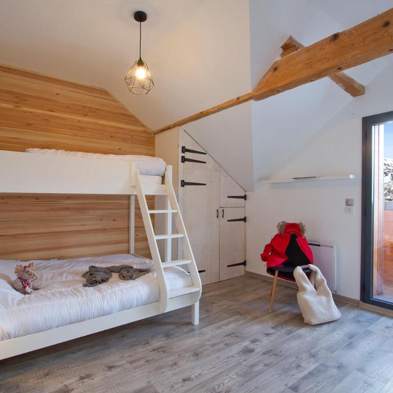 Chalet Montdoux by Leavetown Vacations - Chalet - 10