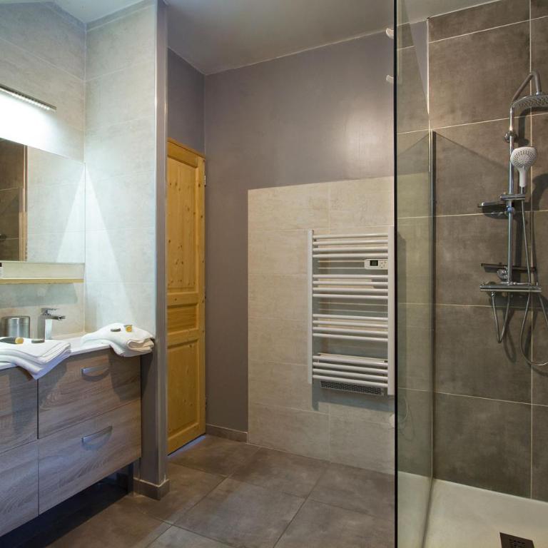 Chalet Montdoux by Leavetown Vacations - Chalet - 13