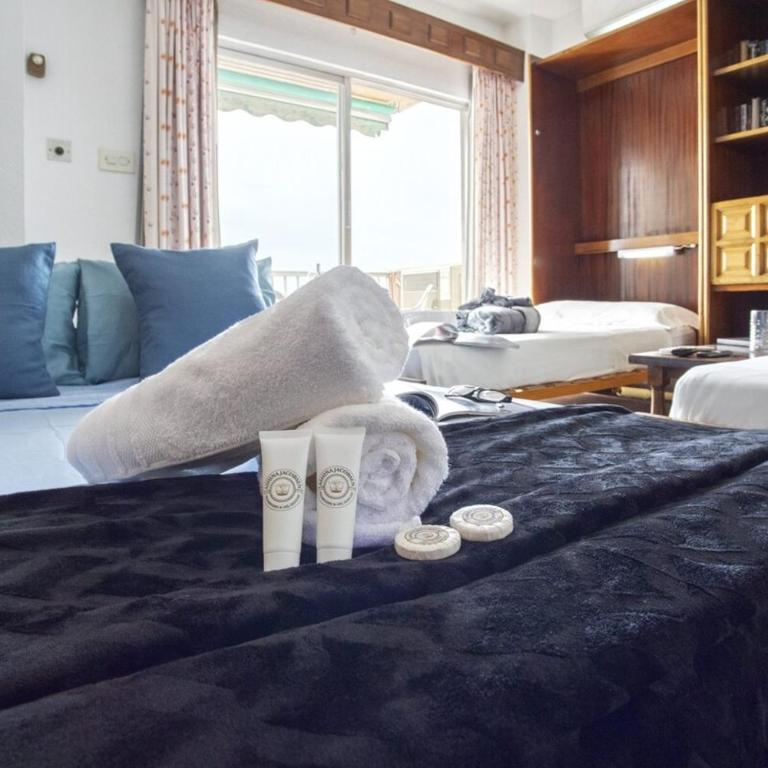 Beachfront Apartment 4pers El Paseo AC WiFi - Apartamento - 7
